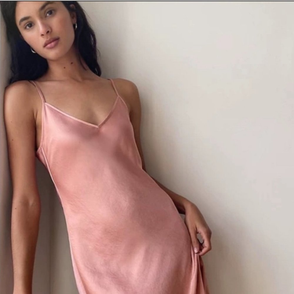 Aritzia wilfred slip dress. Size medium.